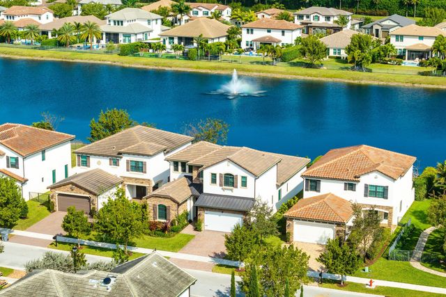 8948 Grand Prix Lane, Boynton Beach, FL 33472