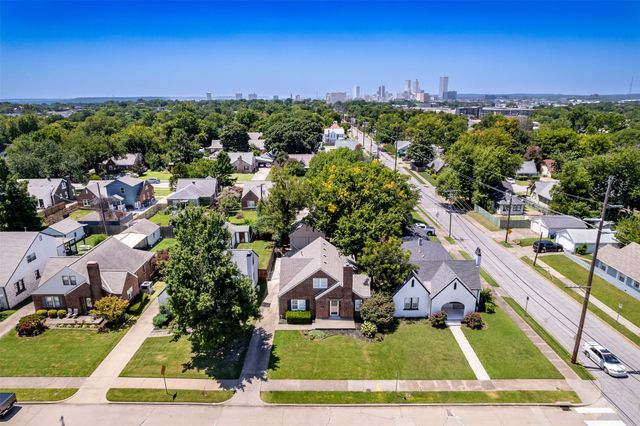 1208 S Columbia Avenue, Tulsa, OK 74104