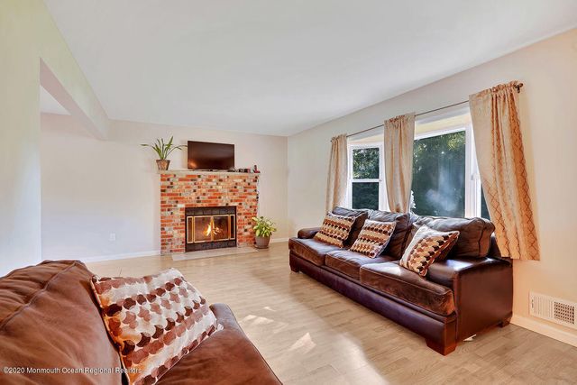 95 S Hope Chapel Road, Jackson, NJ 08527