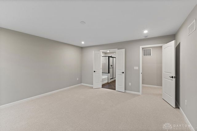 2379 Forest Oaks Drive, Beavercreek, OH 45431