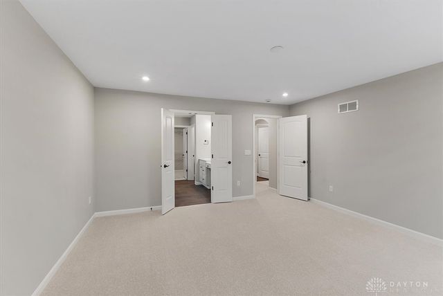 2379 Forest Oaks Drive, Beavercreek, OH 45431