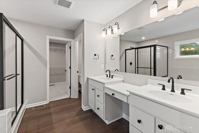 2379 Forest Oaks Drive, Beavercreek, OH 45431