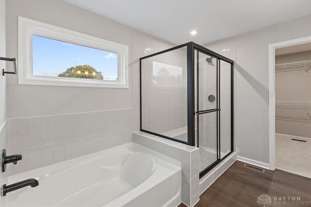 2379 Forest Oaks Drive, Beavercreek, OH 45431