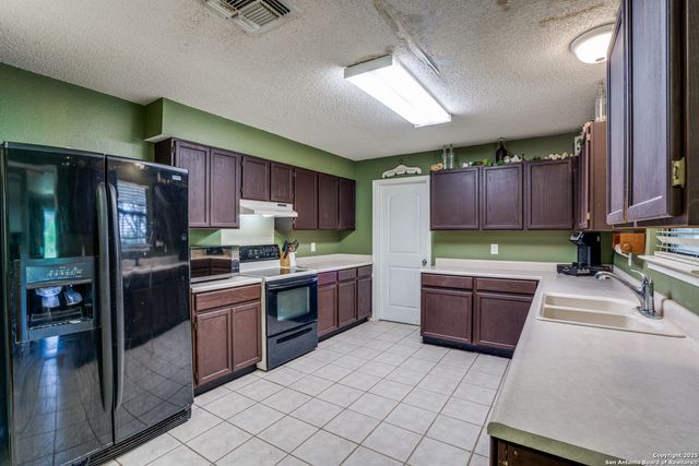 1658 Possum, San Antonio, TX 78232