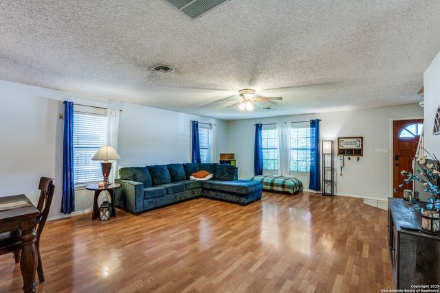 1658 Possum, San Antonio, TX 78232