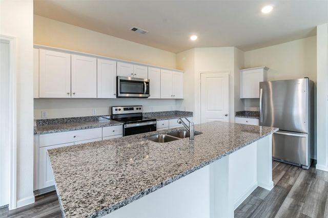 1809 Sandlin Drive, Forney, TX 75126