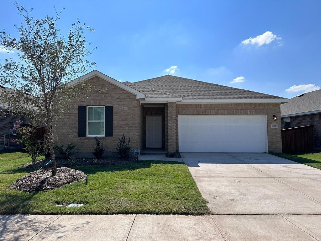 1809 Sandlin Drive, Forney, TX 75126