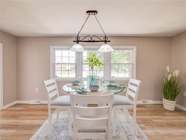 79 Tide Mill LN, Hampton, VA 23666