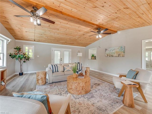 79 Tide Mill LN, Hampton, VA 23666