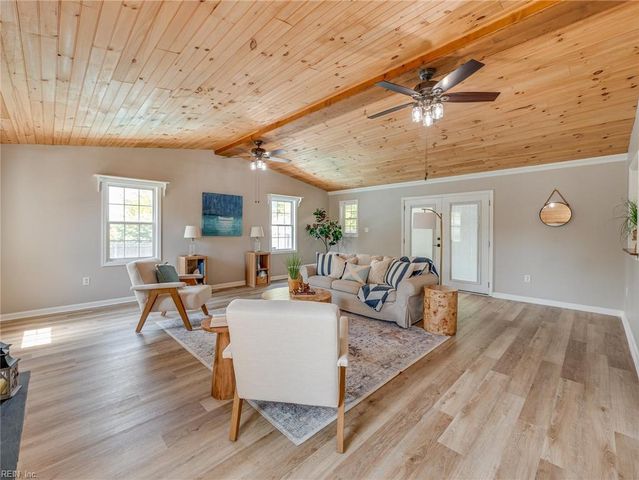 79 Tide Mill LN, Hampton, VA 23666