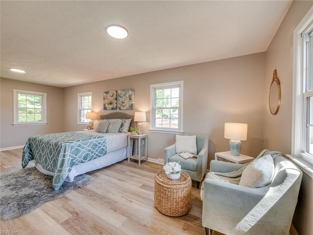 79 Tide Mill LN, Hampton, VA 23666