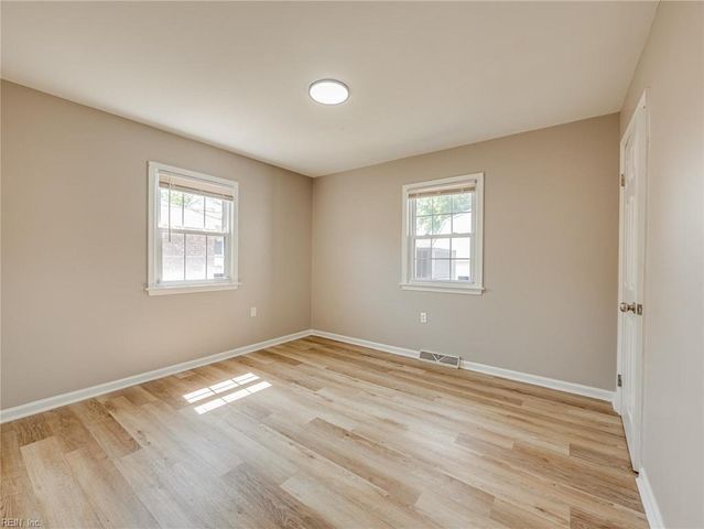 79 Tide Mill LN, Hampton, VA 23666