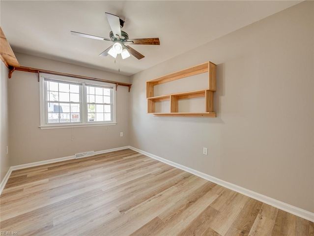 79 Tide Mill LN, Hampton, VA 23666