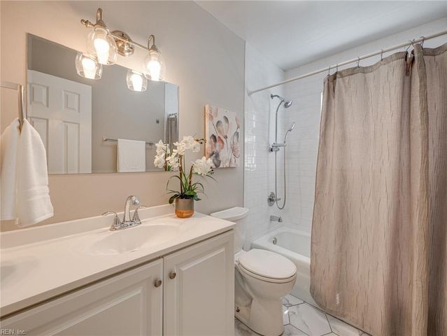 79 Tide Mill LN, Hampton, VA 23666