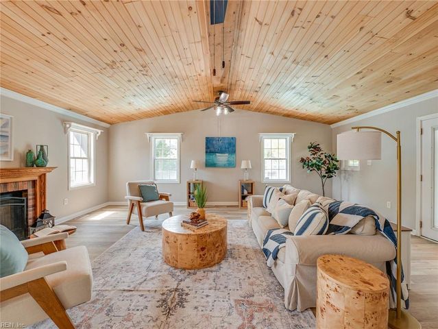 79 Tide Mill LN, Hampton, VA 23666