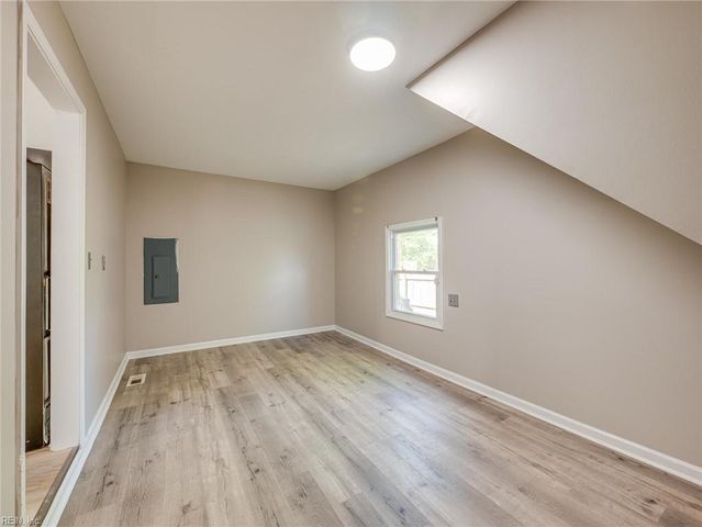 79 Tide Mill LN, Hampton, VA 23666