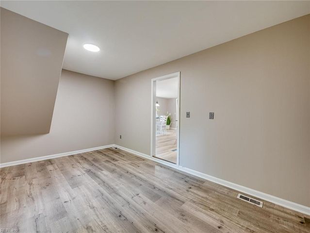 79 Tide Mill LN, Hampton, VA 23666