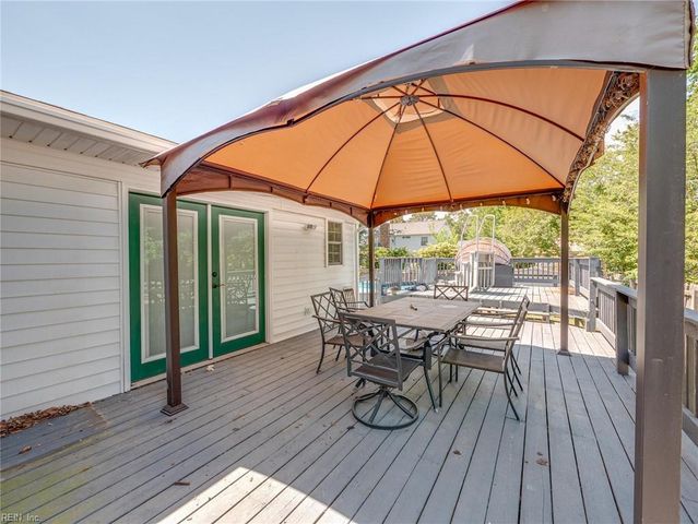79 Tide Mill LN, Hampton, VA 23666