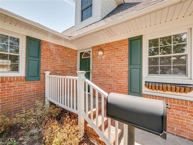 79 Tide Mill LN, Hampton, VA 23666