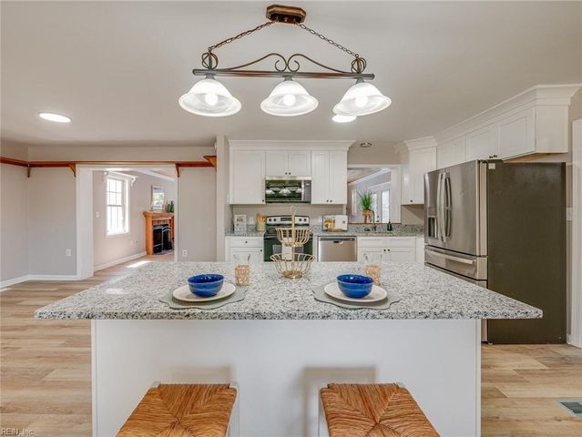 79 Tide Mill LN, Hampton, VA 23666