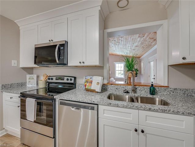 79 Tide Mill LN, Hampton, VA 23666