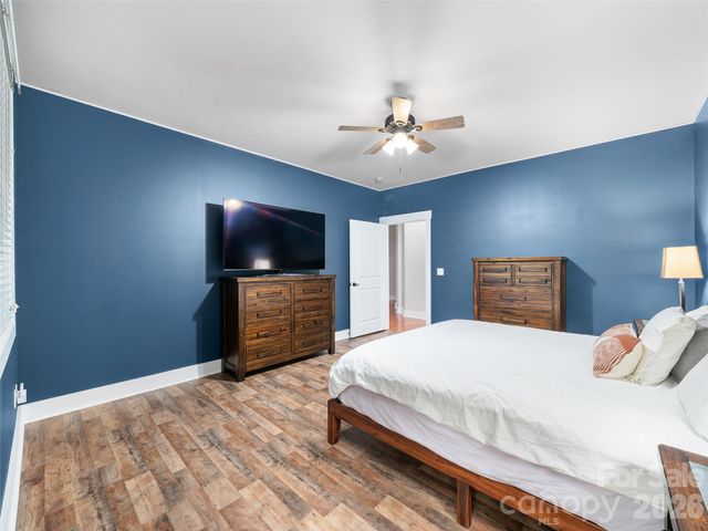 6 Oak Springs Drive, Arden, NC 28704