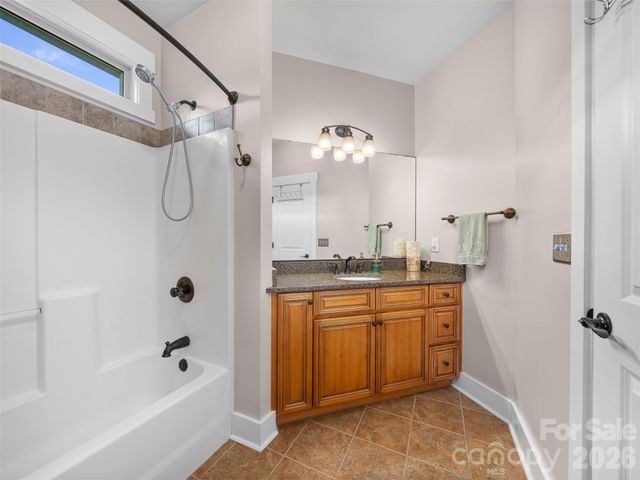 6 Oak Springs Drive, Arden, NC 28704