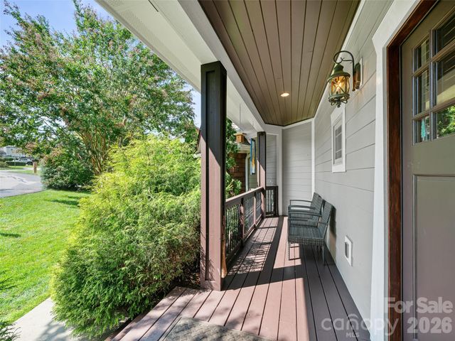 6 Oak Springs Drive, Arden, NC 28704