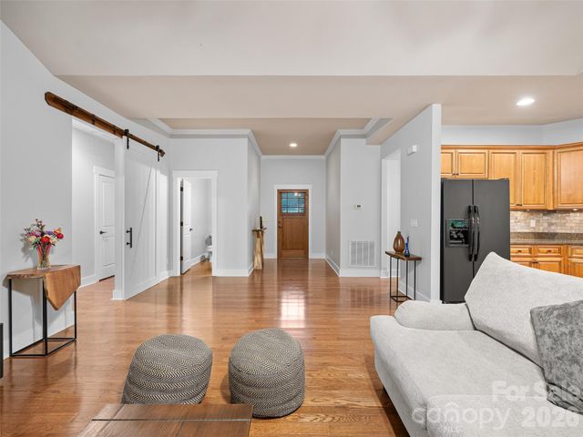 6 Oak Springs Drive, Arden, NC 28704