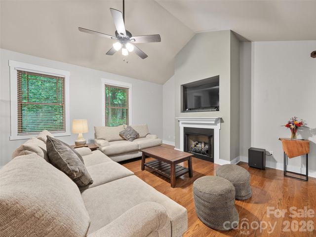 6 Oak Springs Drive, Arden, NC 28704