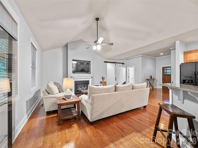 6 Oak Springs Drive, Arden, NC 28704