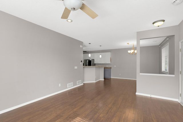 14211 Avalon Path 503, Rosemount, MN 55068