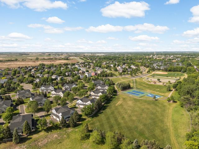 14211 Avalon Path 503, Rosemount, MN 55068