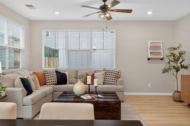 3225 Sunny Gate Ln, Folsom, CA 95630