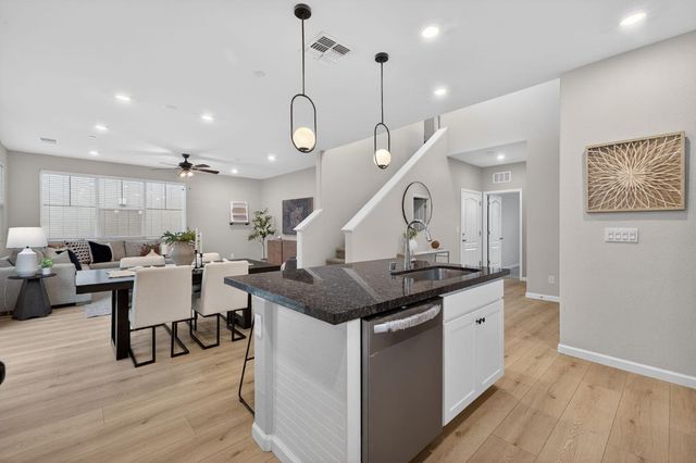 3225 Sunny Gate Ln, Folsom, CA 95630