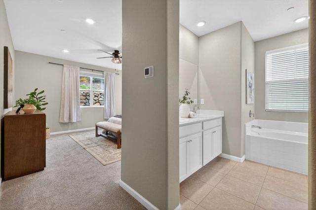 3225 Sunny Gate Ln, Folsom, CA 95630