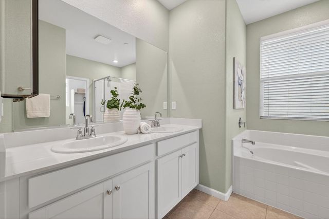 3225 Sunny Gate Ln, Folsom, CA 95630