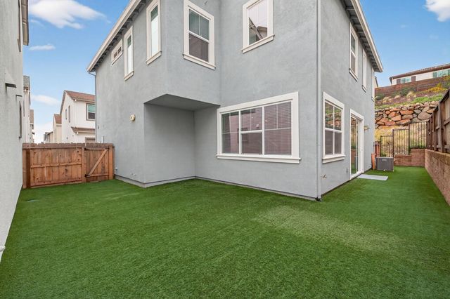 3225 Sunny Gate Ln, Folsom, CA 95630