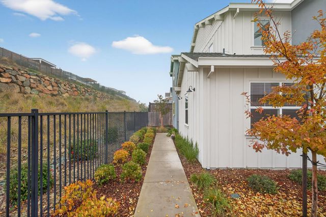 3225 Sunny Gate Ln, Folsom, CA 95630