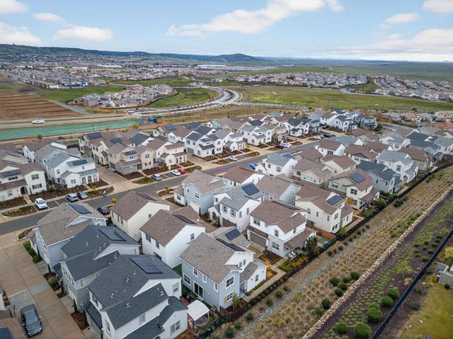 3225 Sunny Gate Ln, Folsom, CA 95630