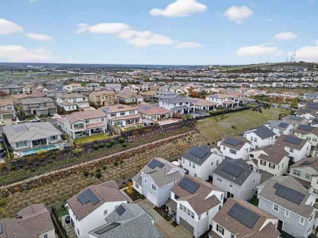 3225 Sunny Gate Ln, Folsom, CA 95630