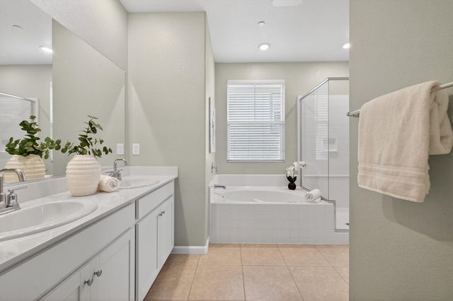 3225 Sunny Gate Ln, Folsom, CA 95630