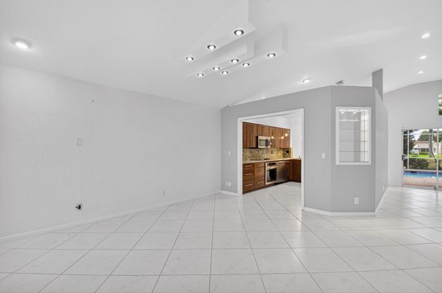 7558 Ironbridge Circle, Delray Beach, FL 33446