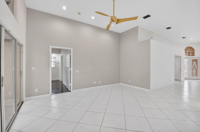 7558 Ironbridge Circle, Delray Beach, FL 33446