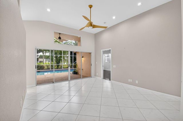 7558 Ironbridge Circle, Delray Beach, FL 33446