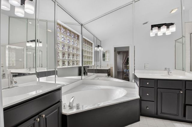 7558 Ironbridge Circle, Delray Beach, FL 33446