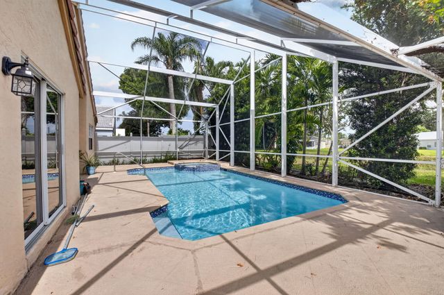 7558 Ironbridge Circle, Delray Beach, FL 33446