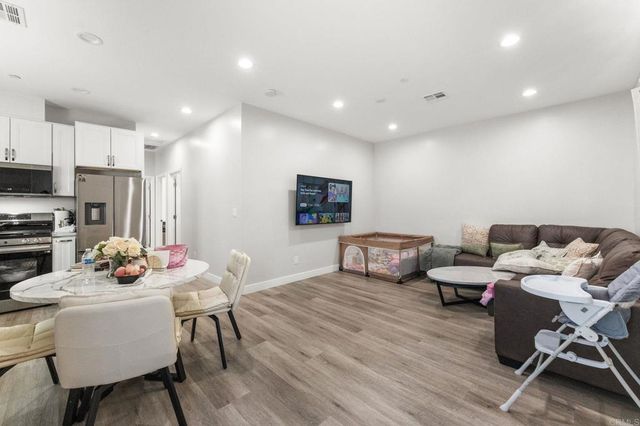 160 Cedar Street, El Cajon, CA 92021