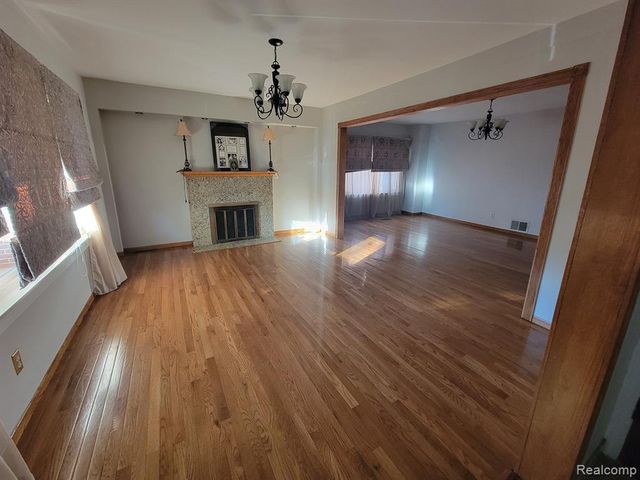 6520 Hartwell Street, Dearborn, MI 48126