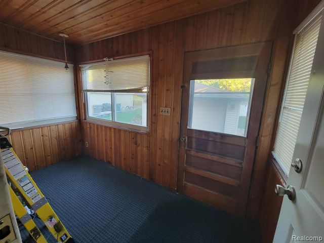 6520 Hartwell Street, Dearborn, MI 48126